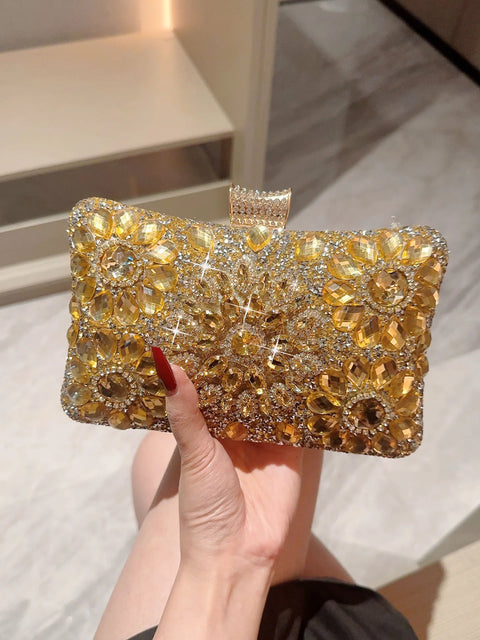 https://rario10.com.br/products/bolsa-clutch-izza-monteiro
