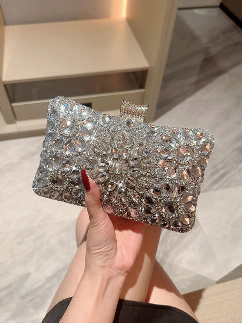 https://rario10.com.br/products/bolsa-clutch-izza-monteiro