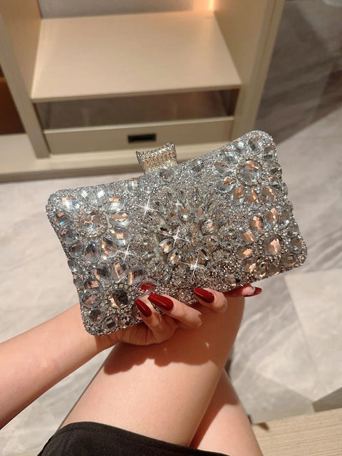 https://rario10.com.br/products/bolsa-clutch-izza-monteiro