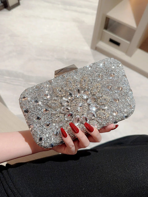https://rario10.com.br/products/bolsa-clutch-glam-bella