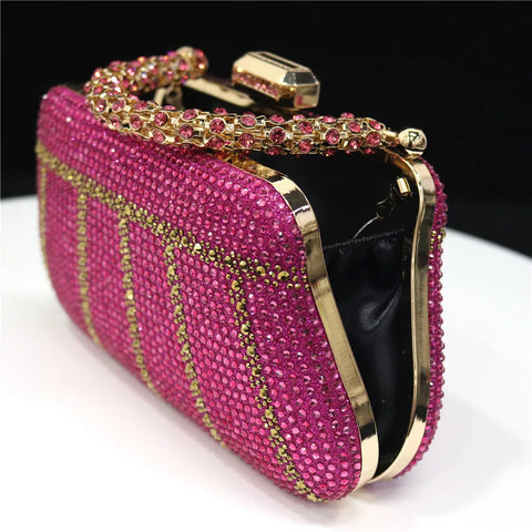 https://rario10.com.br/products/bolsa-clutch-amanda-norato
