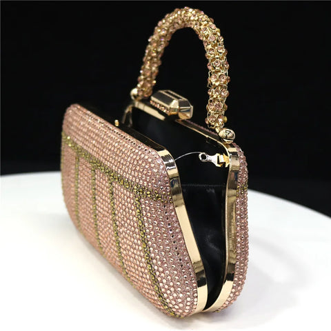 https://rario10.com.br/products/bolsa-clutch-amanda-norato