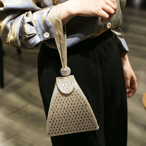 https://rario10.com.br/products/bolsa-clutch-valentina-glam