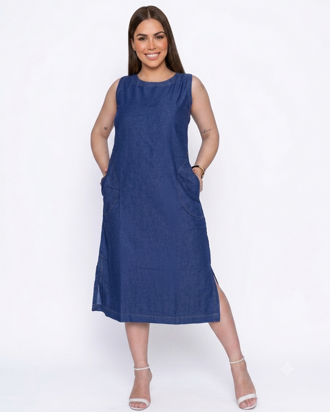 Vestido Jeans Midi Regata com Fenda, Bolsos e Zíper nas Costas