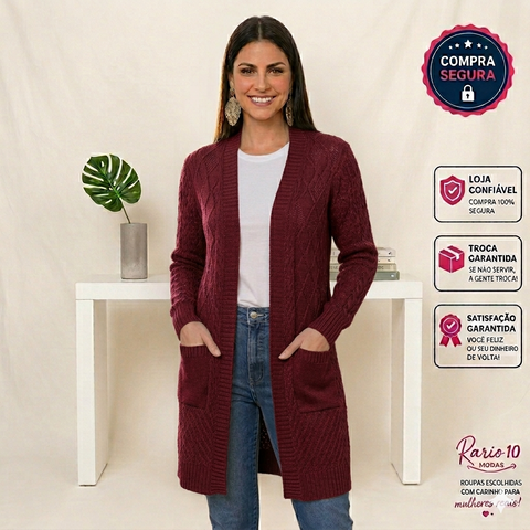 Casaco Feminino em Tricô com Bolsos