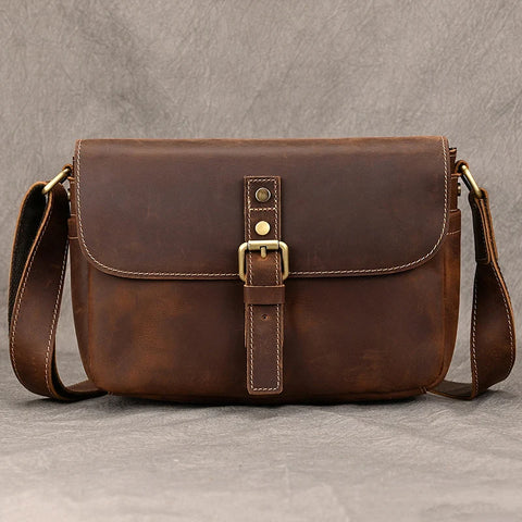 https://rario10.com.br/products/bolsa-de-ombro-de-couro-newsbirds-bolsa-crossbody-bolsas-crossbody-masculinas-de-couro-genuino-bolsa-de-couro-crazy-horse-vintage-sling?variant=41364648689754