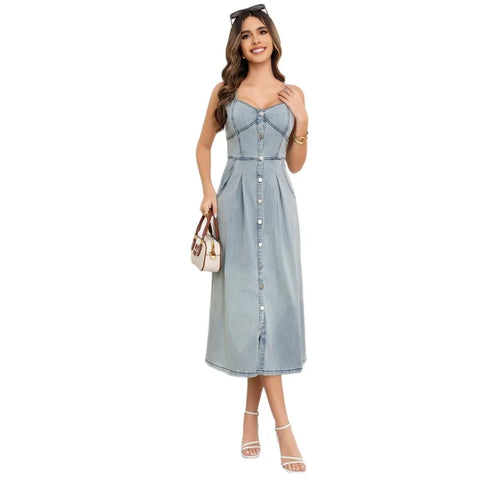 Vestido Feminino Estilo Regata em Jeans com Decote Quadrado e Modelagem Solta