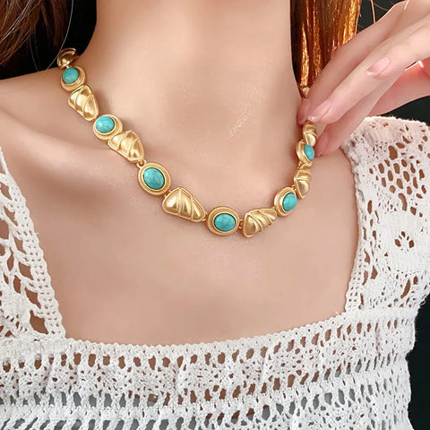 Conjunto Turquesa Imperial Rario10 – Elegância em Dourado & Azul-Céu