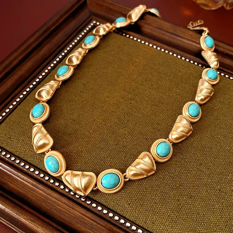 Conjunto Turquesa Imperial Rario10 – Elegância em Dourado & Azul-Céu