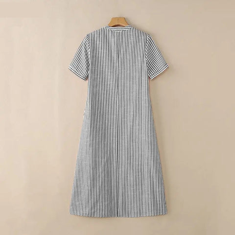 Vestido Feminino Listrado Com botões
