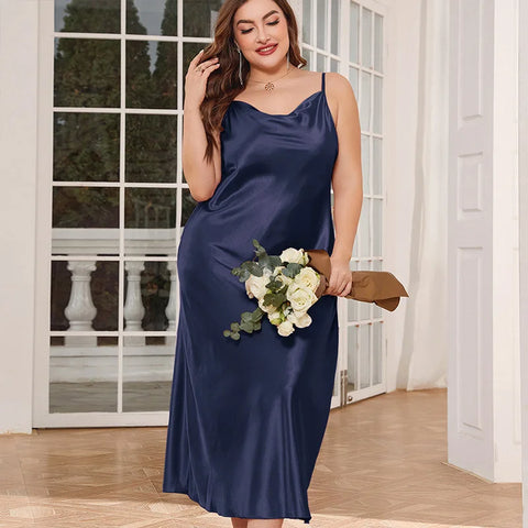 Vestido Longo em Cetim Feminino | Elegância Plus Size