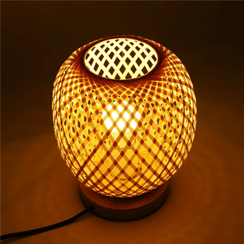 Abajur de Mesa em Bambu