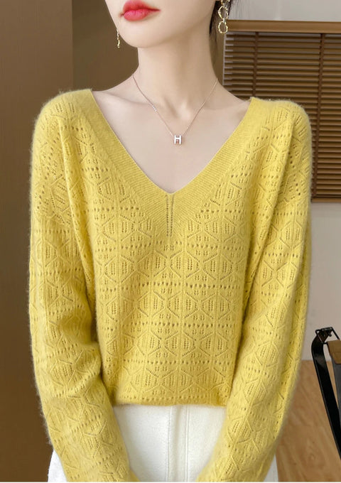 https://rario10.com.br/products/sueter-feminino-em-trico-e-gola-v?variant=41631562989658