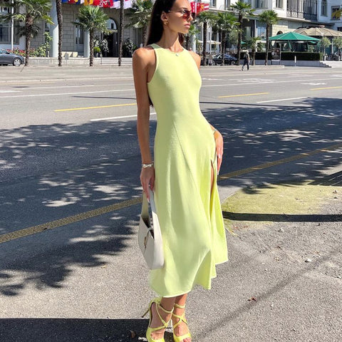 https://rario10.com.br/products/vestido-feminino-midi-de-malha-com-abertura-lateral?variant=41613616676954