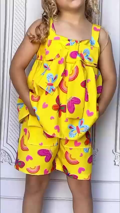 Conjunto Infantil Menina Verão Estampas Coloridas Laçamento Short e Blusa