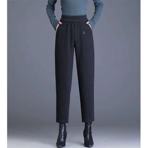 https://rario10.com.br/products/calca-feminina-de-la-pantalona?variant=41469907828826
