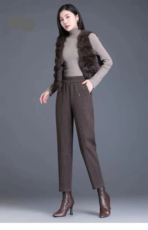https://rario10.com.br/products/calca-feminina-de-la-pantalona?variant=41469907828826