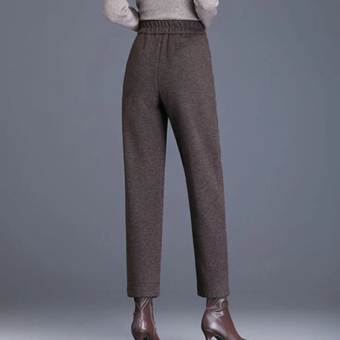 https://rario10.com.br/products/calca-feminina-de-la-pantalona?variant=41469907828826