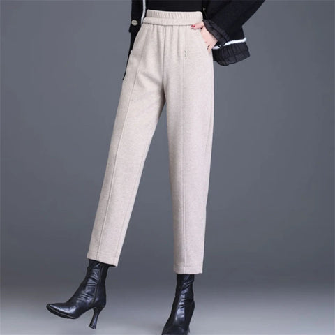 https://rario10.com.br/products/calca-feminina-de-la-pantalona?variant=41469907828826