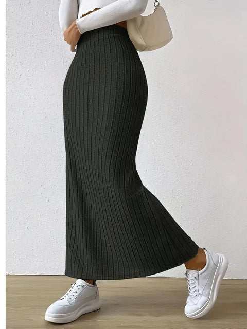 https://rario10.com.br/products/saia-feminina-de-malha-com-fenda-lateral?variant=41648361537626