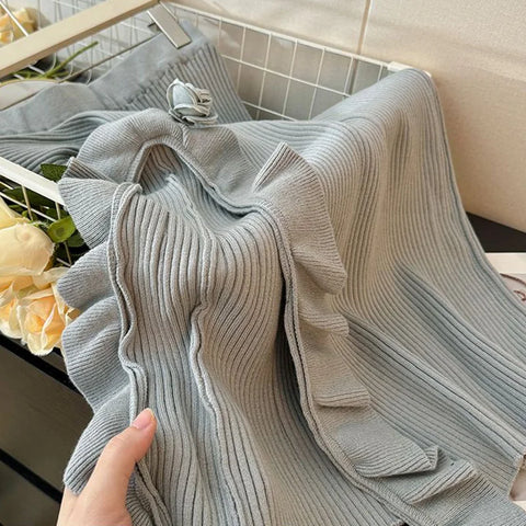 https://rario10.com.br/products/saia-femininas-elegantes-com-corte-lateral?_pos=1&_sid=08353cc99&_ss=r