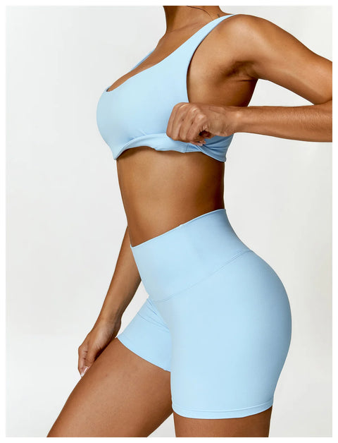https://rario10.com.br/products/conjunto-feminino-fitness-top-e-shorts?_pos=1&_sid=50046bcb6&_ss=r