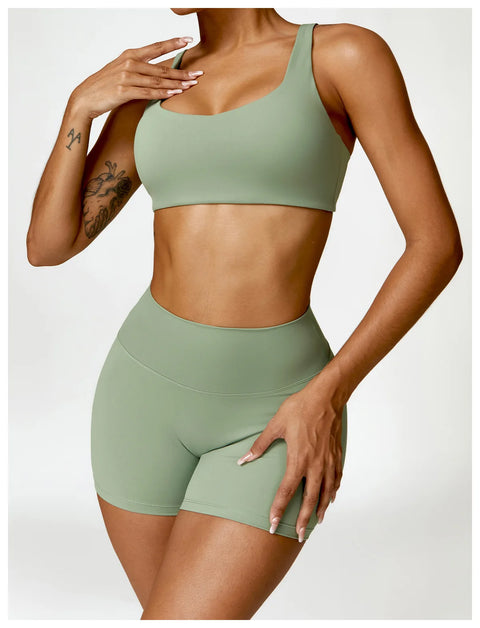 https://rario10.com.br/products/conjunto-feminino-fitness-top-e-shorts?_pos=1&_sid=50046bcb6&_ss=r
