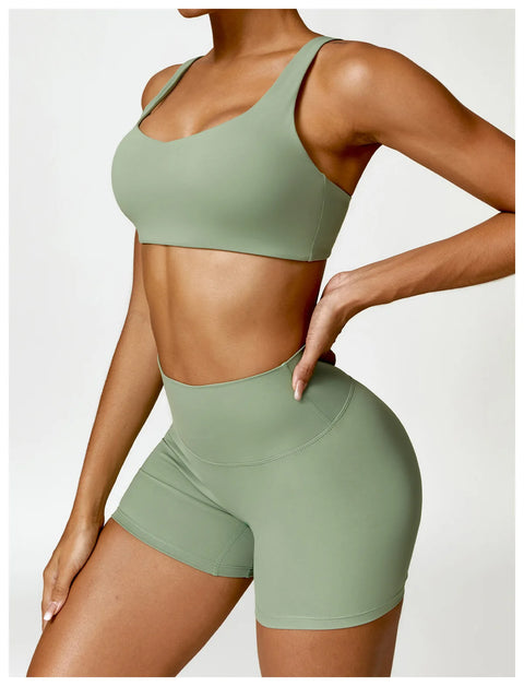 https://rario10.com.br/products/conjunto-feminino-fitness-top-e-shorts?_pos=1&_sid=50046bcb6&_ss=r