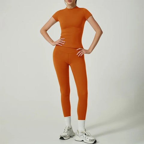 https://rario10.com.br/products/conjunto-leggings-de-duas-pecas-manga-curta?_pos=1&_sid=c8c0f3e82&_ss=r