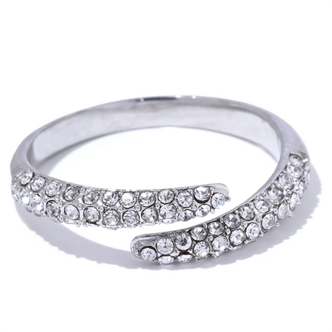 https://rario10.com.br/products/anel-fino-ajustavel-em-ouro-18k?_pos=1&_sid=4e2cdac3c&_ss=r&variant=41837380370522