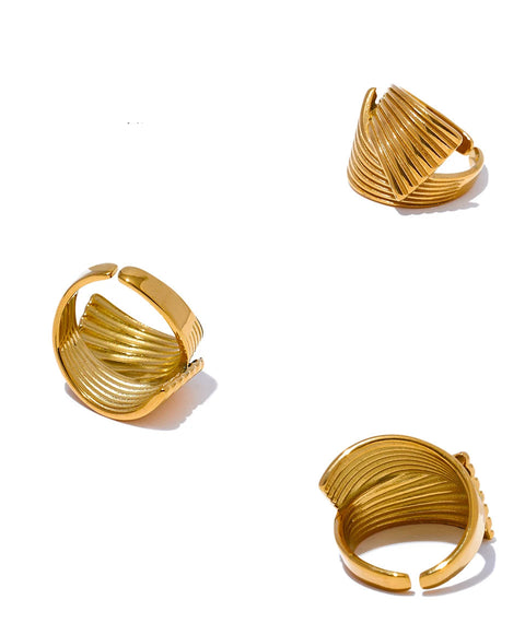 https://rario10.com.br/products/anel-geometrico-dourado-18k-banhado-a-ouro?_pos=1&_sid=8e0bfb719&_ss=r