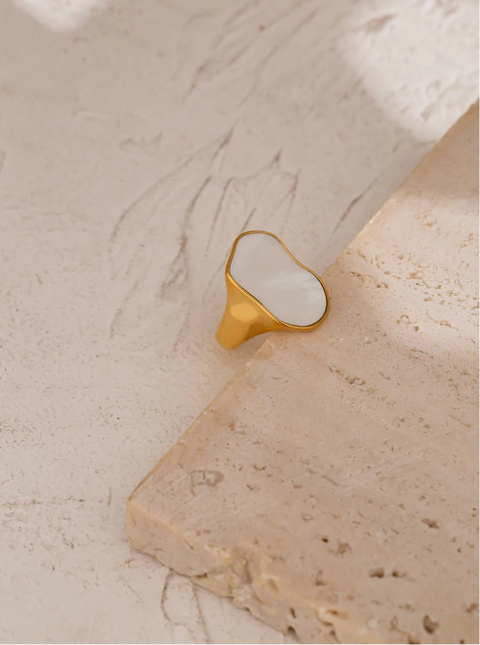 https://rario10.com.br/products/anel-geometrico-inoxidavel-dourado?_pos=1&_sid=42fc68c55&_ss=r
