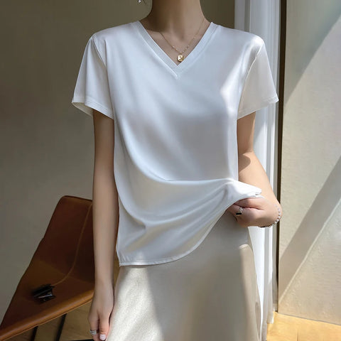 https://rario10.com.br/products/camisetas-femininas-basicas-solidas-gola-v?_pos=1&_sid=2eb4ef826&_ss=r