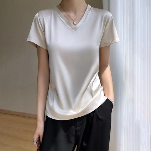 https://rario10.com.br/products/camisetas-femininas-basicas-solidas-gola-v?_pos=1&_sid=2eb4ef826&_ss=r