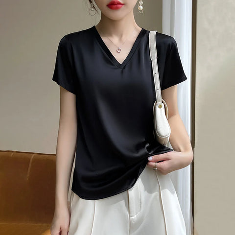 https://rario10.com.br/products/camisetas-femininas-basicas-solidas-gola-v?_pos=1&_sid=2eb4ef826&_ss=r