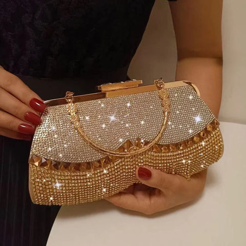 https://rario10.com.br/products/bolsa-clutch-micangas?_pos=1&_sid=eabeaa703&_ss=r