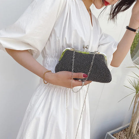 https://rario10.com.br/products/bolsa-clutch-de-mao-dourada