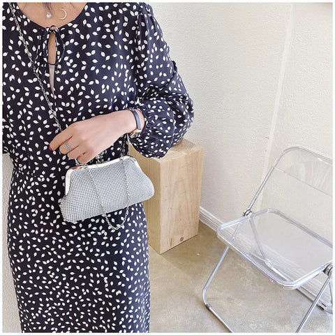 https://rario10.com.br/products/bolsa-clutch-de-mao-dourada