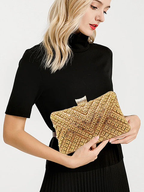 https://rario10.com.br/products/bolsa-de-mao-luxuosa-elegante?_pos=1&_sid=e503f13e2&_ss=r