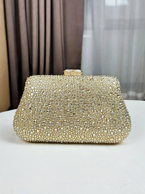 https://rario10.com.br/products/bolsa-feminina-luna-serene?_pos=1&_sid=c0a4415a3&_ss=r