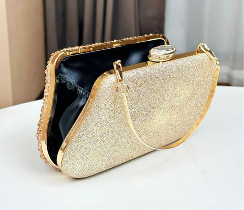 https://rario10.com.br/products/bolsa-feminina-luna-serene?_pos=1&_sid=c0a4415a3&_ss=r
