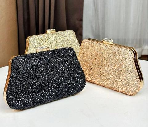 https://rario10.com.br/products/bolsa-feminina-luna-serene?_pos=1&_sid=c0a4415a3&_ss=r