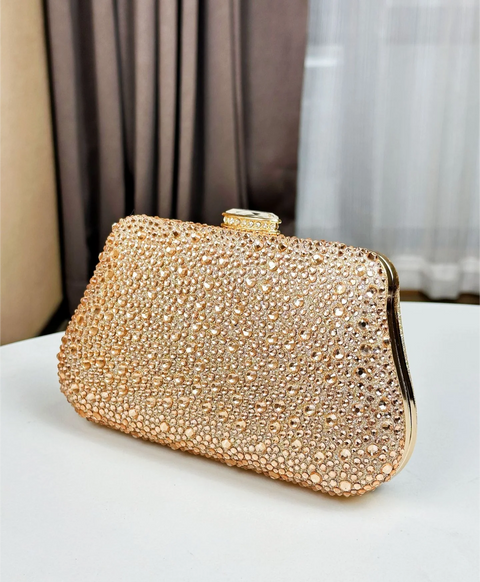 https://rario10.com.br/products/bolsa-feminina-luna-serene?_pos=1&_sid=c0a4415a3&_ss=r