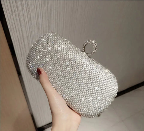 https://rario10.com.br/products/bolsa-feminina-com-diamantes-aurora-breeze-para-festas?_pos=1&_sid=3236a96e2&_ss=r