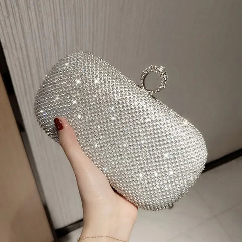 https://rario10.com.br/products/bolsa-feminina-com-diamantes-aurora-breeze-para-festas?_pos=1&_sid=3236a96e2&_ss=r