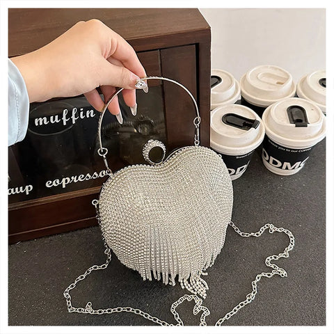 https://rario10.com.br/products/bolsa-feminina-coracao-e-diamantes-sophia-mist?_pos=1&_sid=e357c9026&_ss=r