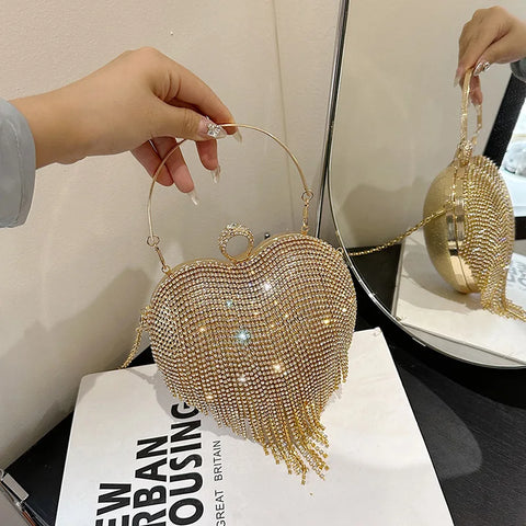 https://rario10.com.br/products/bolsa-feminina-coracao-e-diamantes-sophia-mist?_pos=1&_sid=e357c9026&_ss=r
