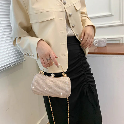 https://rario10.com.br/products/bolsas-cultch-luxe-de-ombro-lila-petal?_pos=1&_sid=129fbec83&_ss=r
