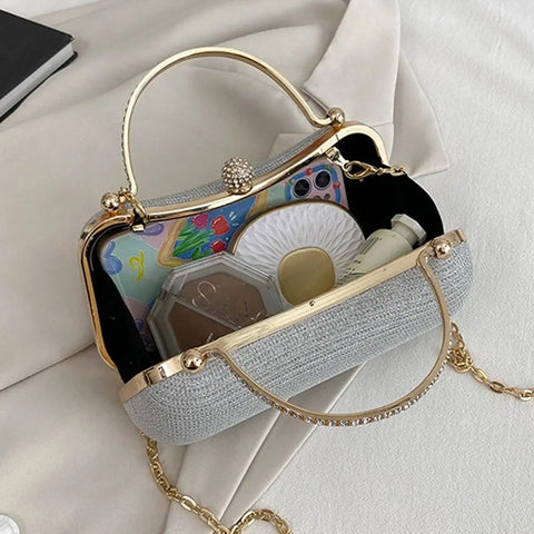 https://rario10.com.br/products/bolsa-cultch-feminina-nina-blossom?_pos=1&_sid=066cee786&_ss=r