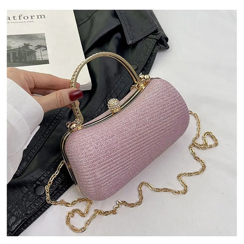 https://rario10.com.br/products/bolsa-cultch-feminina-nina-blossom?_pos=1&_sid=066cee786&_ss=r